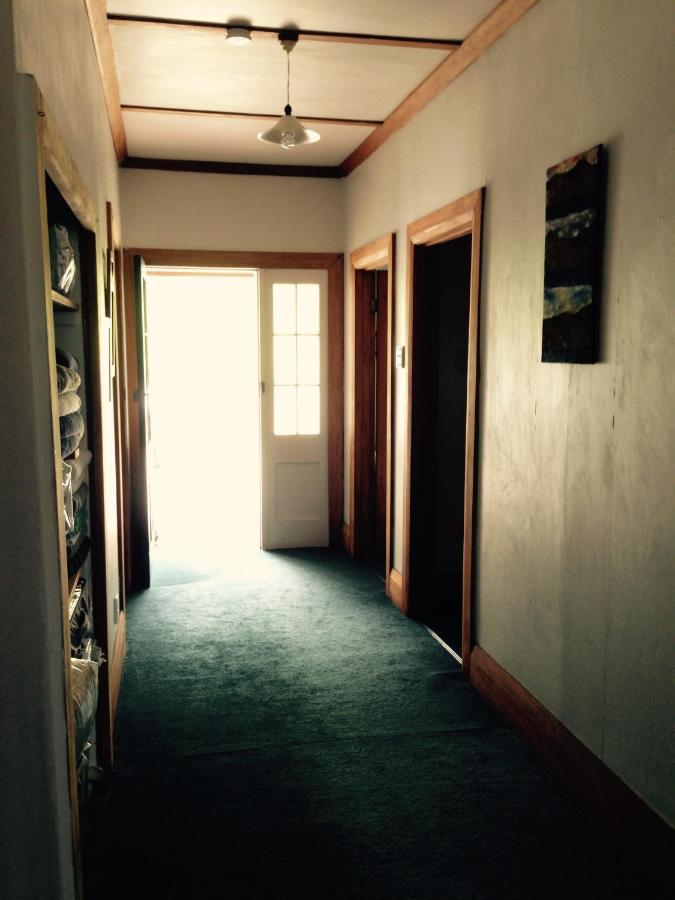 Te Puia Waipiro Bay Paradise Bed & Breakfast エクステリア 写真