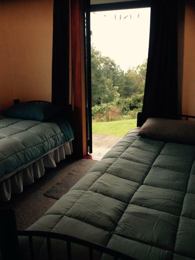 Te Puia Waipiro Bay Paradise Bed & Breakfast エクステリア 写真